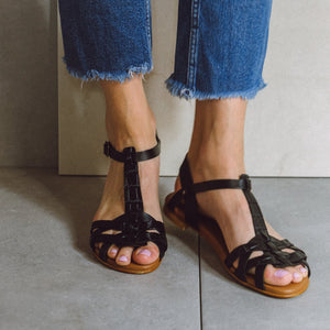 Loa Black Sandals