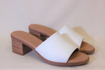 Afbeelding in Gallery-weergave laden, White Mules
